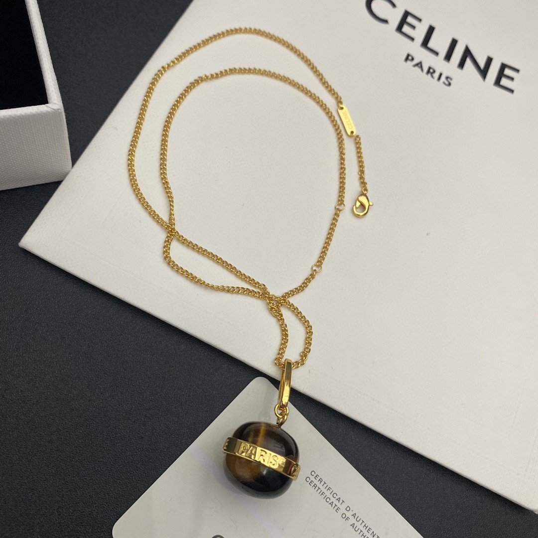Celine New Necklace 2026: Triomphe Logo Pendant in Gold or Silver 4 Celine New Necklace 2026: Triomphe Logo Pendant in Gold or Silver - Image 4