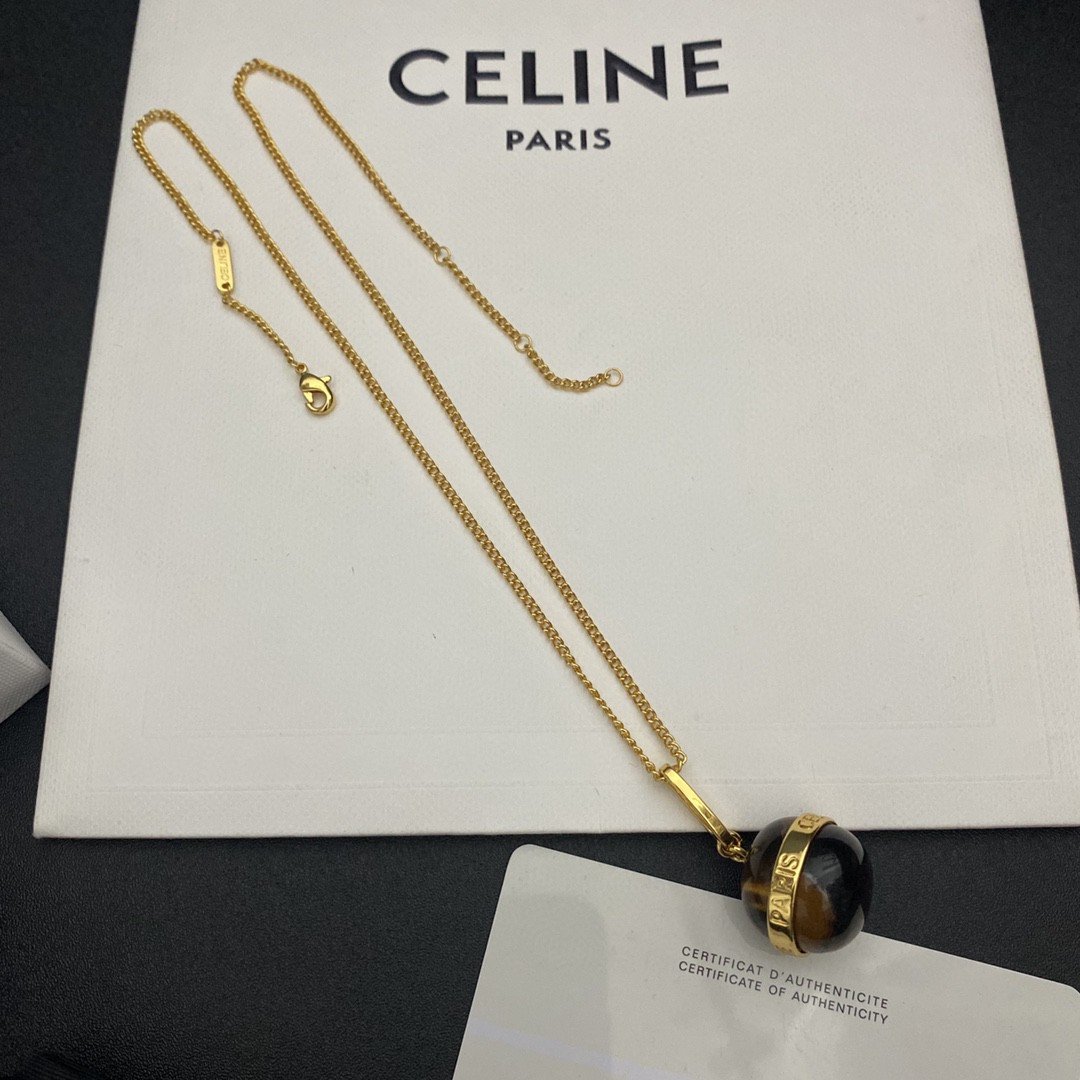 Celine New Necklace 2026: Triomphe Logo Pendant in Gold or Silver 5 Celine New Necklace 2026: Triomphe Logo Pendant in Gold or Silver - Image 5