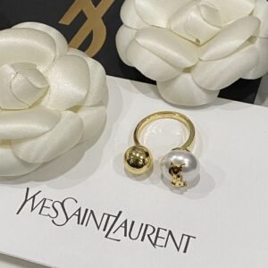 YSL Art Deco Signet Ring: Geometric Patterns with Black Onyx Inlay