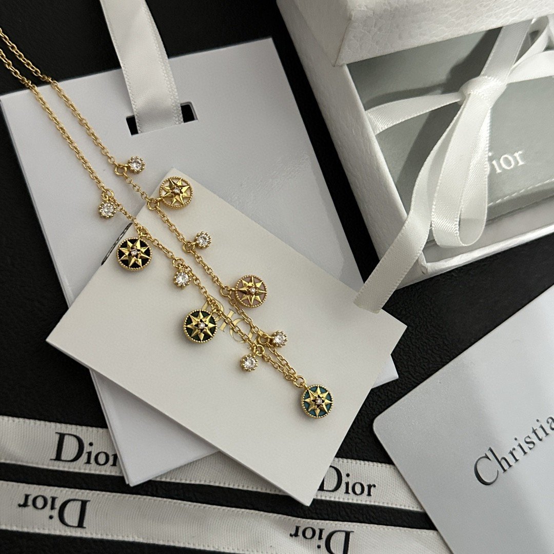 Dior Gemstone Necklace: New Emerald & Sapphire Pieces 6 Dior Gemstone Necklace: New Emerald & Sapphire Pieces - Image 6