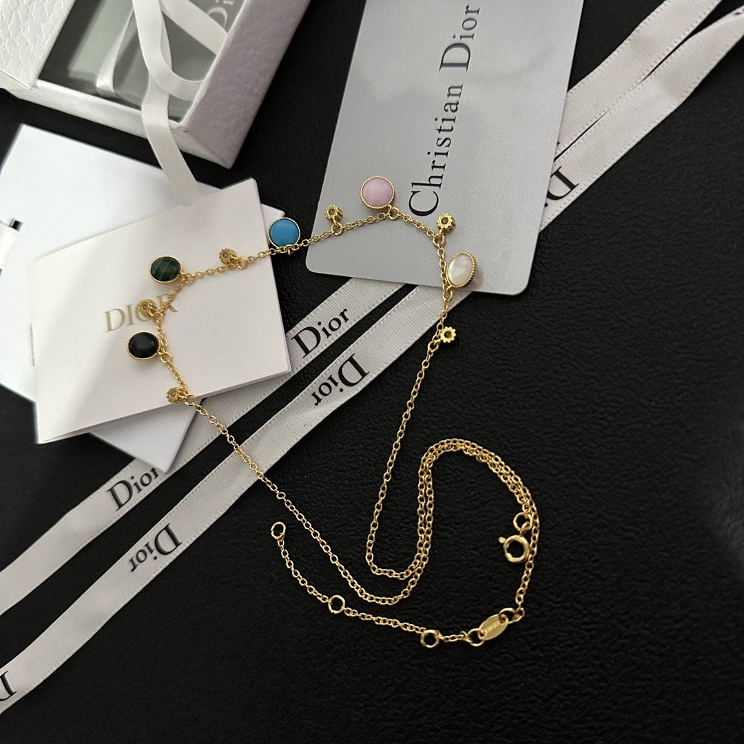 Dior Gemstone Necklace: New Emerald & Sapphire Pieces 7 Dior Gemstone Necklace: New Emerald & Sapphire Pieces - Image 7