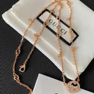 Gucci Bee Motif Necklace: Delicate Gold Bee Charm on Delicate Chain