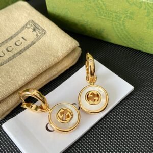 Gucci Crystal Fringe Earrings: Moving Strands with Rainbow Reflections