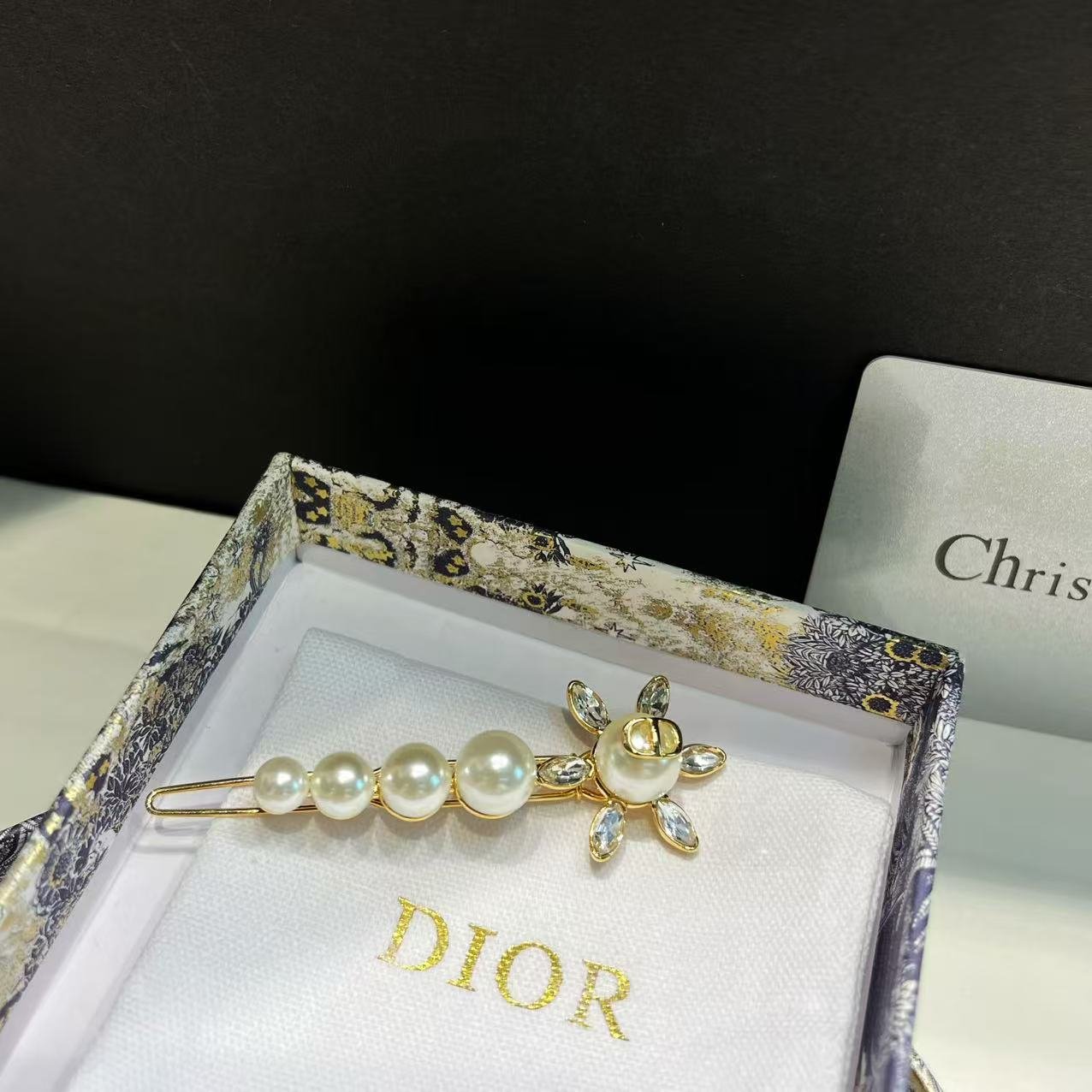 Dior New Headwear 2026: Berets, Caps & Bandanas - Latest Designer Fashion Accessories 4 Dior New Headwear 2026: Berets, Caps & Bandanas - Latest Designer Fashion Accessories - Image 4