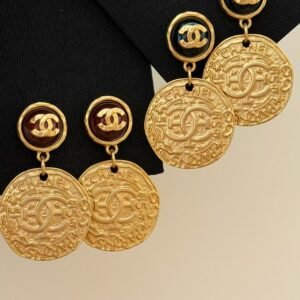 Chanel Pixel Camellia Earrings: Digital-Inspired, Geometric Interpretation of Flower