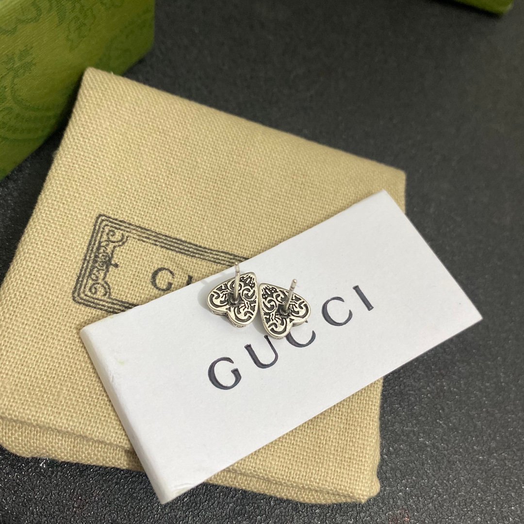 Gucci Silk Tassel Earrings: Brand Color Tassels on Gold Hook 4 Gucci Silk Tassel Earrings: Brand Color Tassels on Gold Hook - Image 4