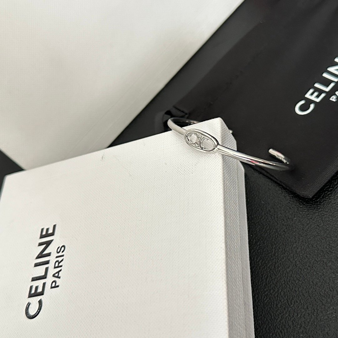 New Celine Chain Link Bracelets: Adjustable Cuban Chain, Unisex Style 2 New Celine Chain Link Bracelets: Adjustable Cuban Chain, Unisex Style - Image 2