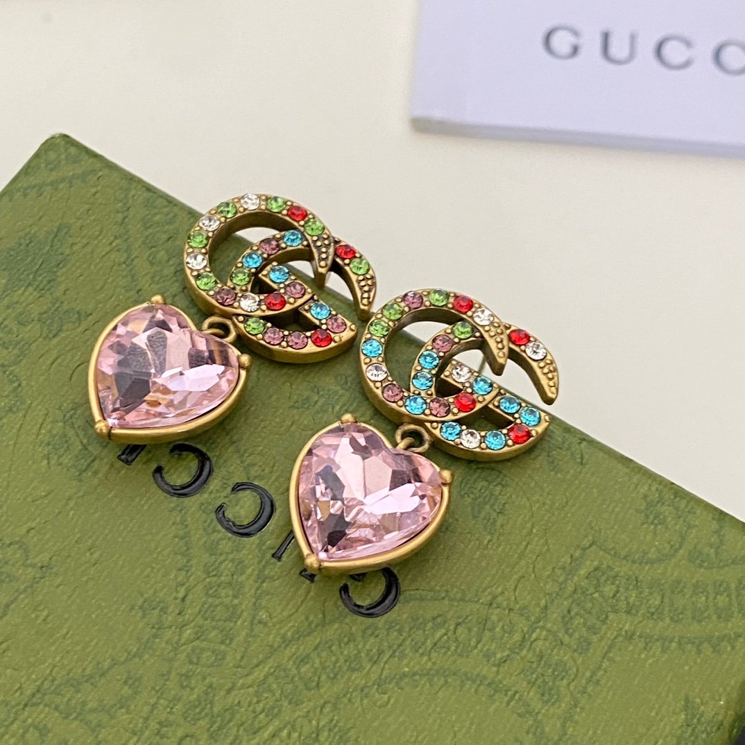 Gucci Vintage Lion Head Earrings: Heraldic Symbol with Textured Finish 1 Gucci Vintage Lion Head Earrings: Heraldic Symbol with Textured Finish
