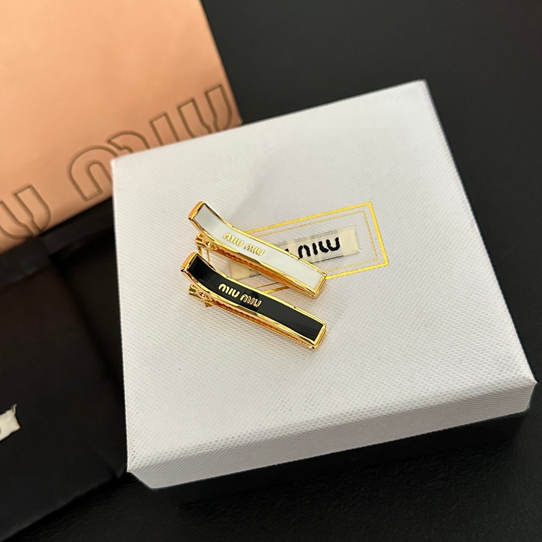 Miu Miu Reversible Bucket Hat: Logo Jacquard vs. Solid Silk, Adjustable Chin Strap 5 Miu Miu Reversible Bucket Hat: Logo Jacquard vs. Solid Silk, Adjustable Chin Strap - Image 5