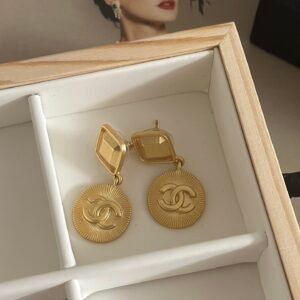 Chanel Galuchat Studs: Exotic Stingray Skin (Galuchat) Inlay on Dome Studs