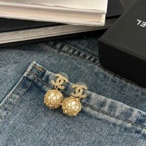 Collections 15 Chanel Earrings 2024: New CC Logo Drop with Swarovski Crystal Trim