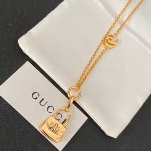 Gucci Dionysus Tiger Head Necklace: Mythological Motif with Chain Tassel