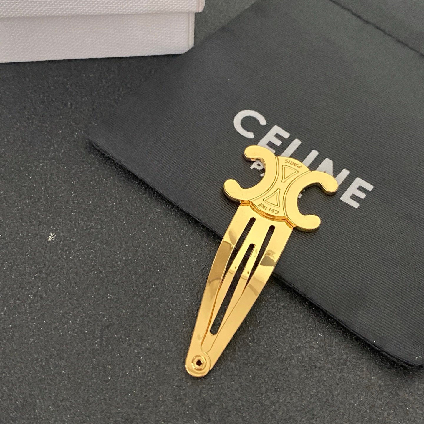 Celine Vintage Revival Hair Clip: 1970s Inspired Tortoiseshell Design 1 Celine Vintage Revival Hair Clip: 1970s Inspired Tortoiseshell Design