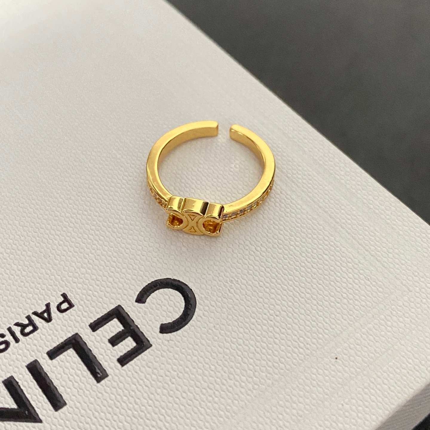 Celine Art Deco Ring: Geometric Patterns with Onyx Inlay 5 Celine Art Deco Ring: Geometric Patterns with Onyx Inlay - Image 5