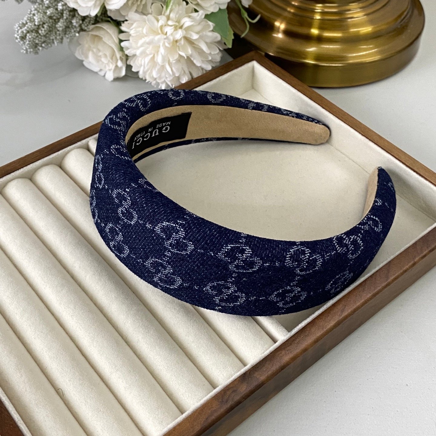 Gucci Tiger Head Statement Headband: Embroidered Motif on Satin Band 8 Gucci Tiger Head Statement Headband: Embroidered Motif on Satin Band - Image 8