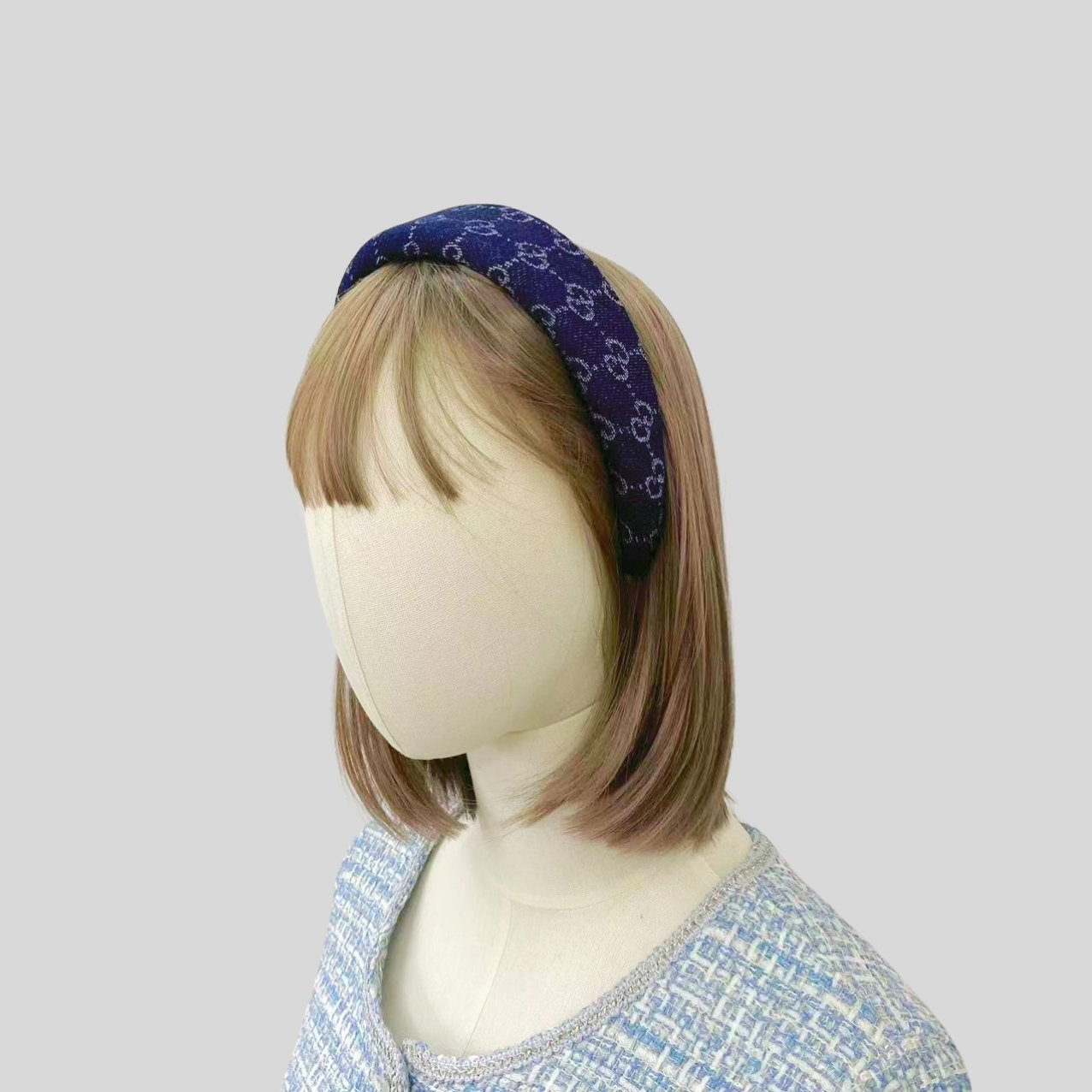 Gucci Tiger Head Statement Headband: Embroidered Motif on Satin Band 5 Gucci Tiger Head Statement Headband: Embroidered Motif on Satin Band - Image 5